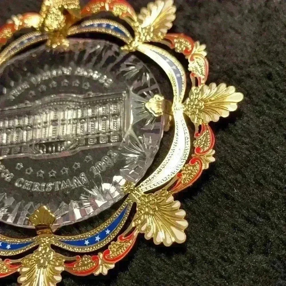 2002 Official White House Historical Association Christmas Ornament - Picture 3 of 7